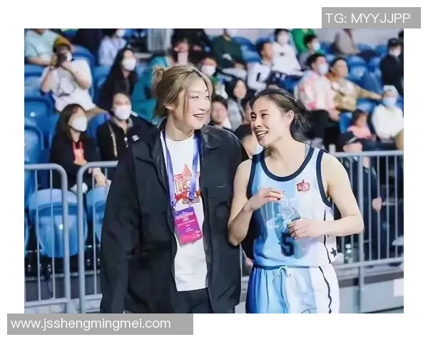 四川女篮迎战新疆队全力争胜展现女篮风采与实力对决